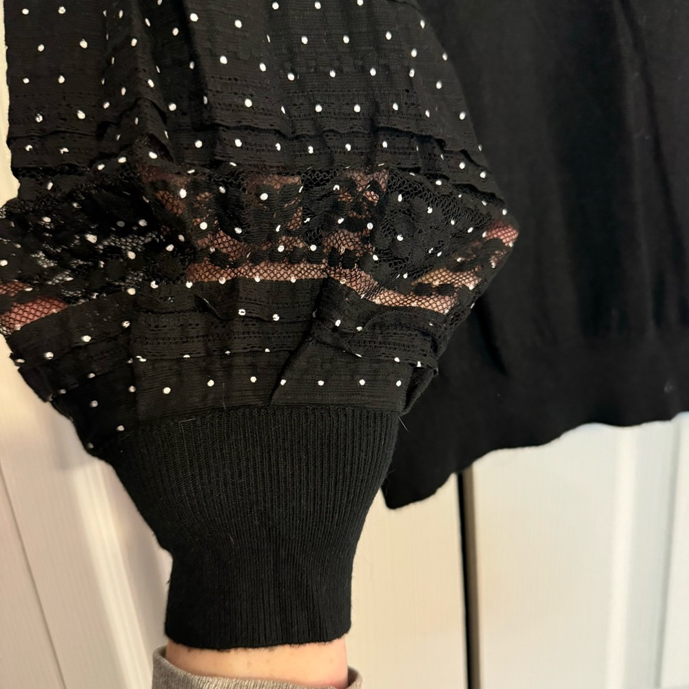 On Twelfth NWOT black sweater - Picture 5 of 8